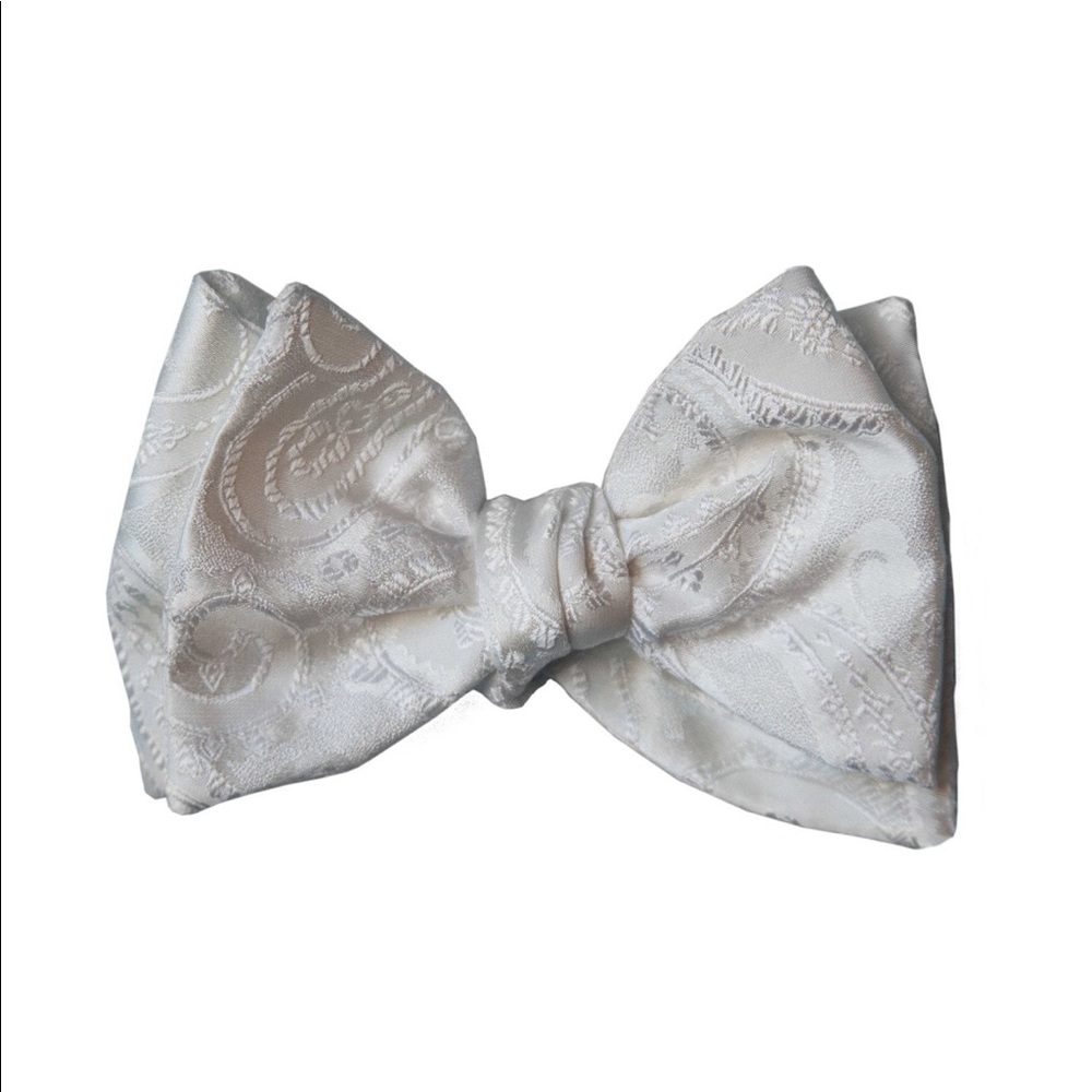 Carrot & Gibbs Orvieto bow tie